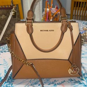 Purse Mk Only used once